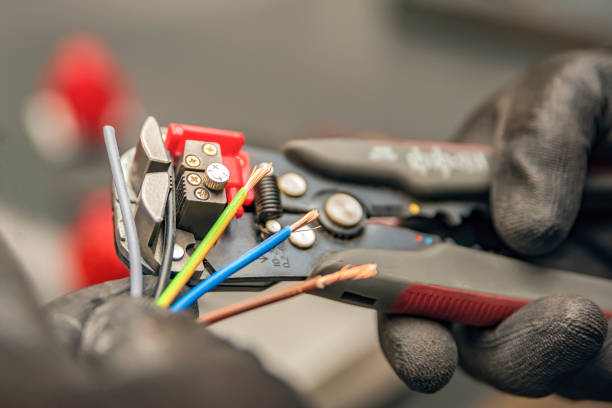 Best Industrial Electrical Services  in Rockdale, TX